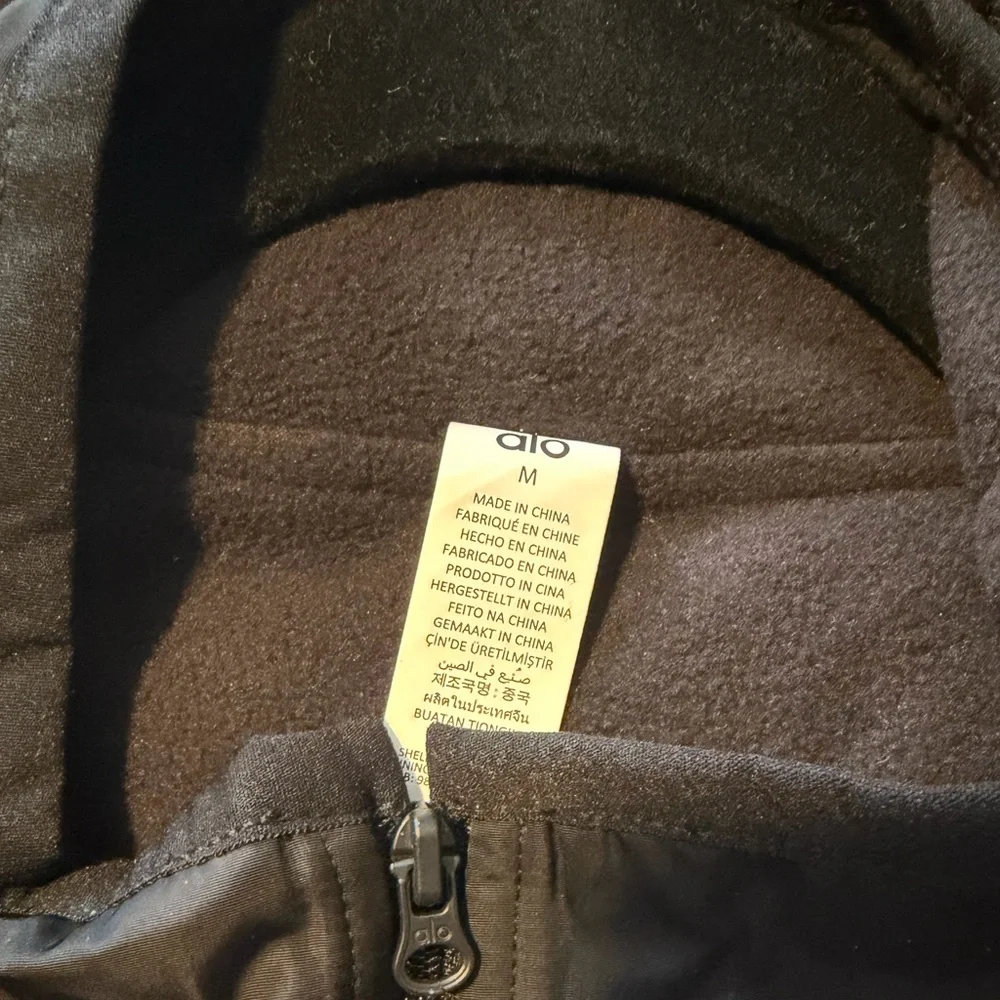 NWT ALO Yoga In Motion Vest Women’s Size:Medium - Picture 7 of 8